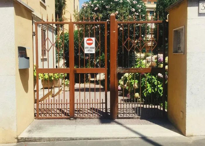Saint Peter House Station רומא